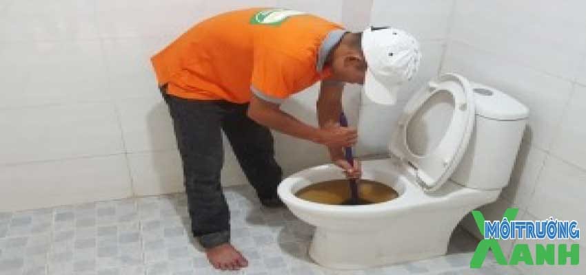 Thi công thông tắc bồn cầu tại Sầm Sơn
